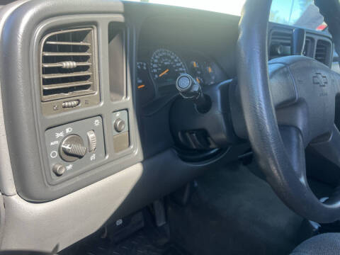 2004 Chevrolet Silverado 1500 LS