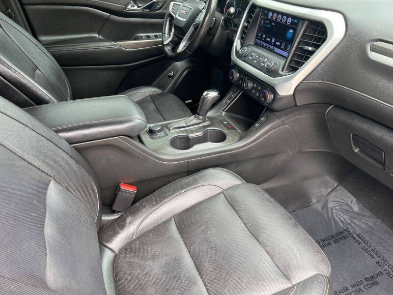 2019 GMC Acadia SLT-1