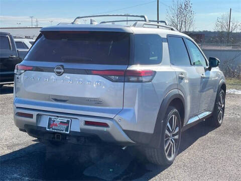 2025 Nissan Pathfinder Platinum