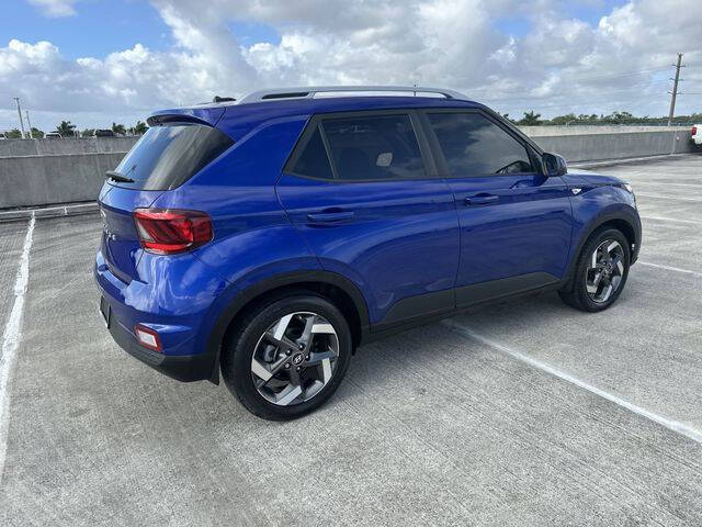 2023 Hyundai Venue SEL