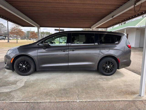 2020 Chrysler Pacifica Touring
