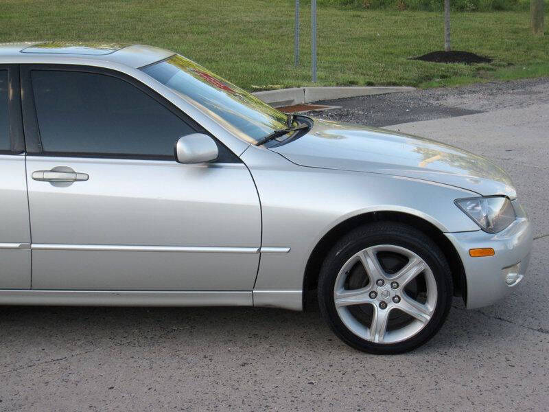 2002 Lexus IS 300