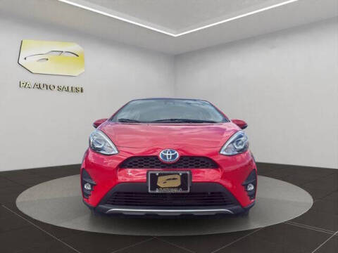 2018 Toyota Prius c Four