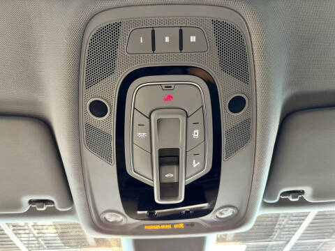 2017 Audi A4 2.0T quattro Prestige