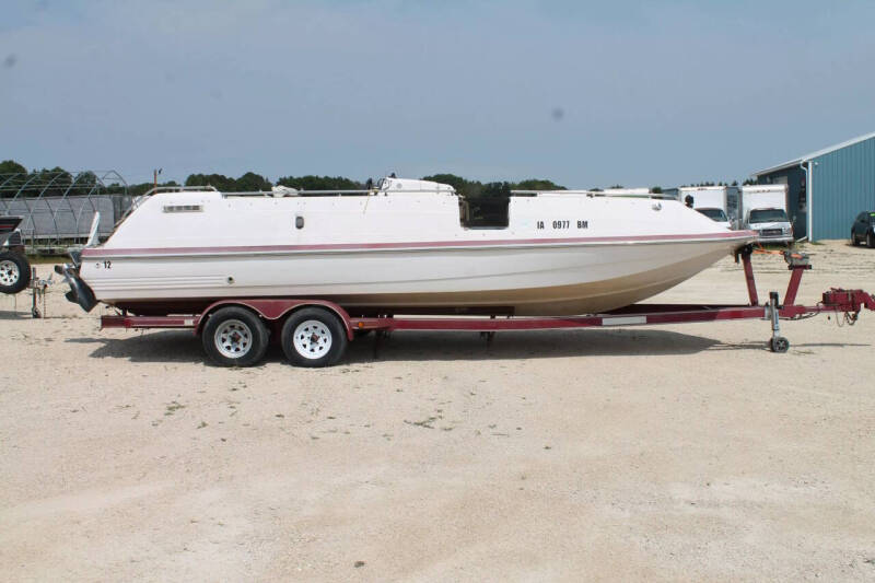 1996 Hurricane Deck Boat 246