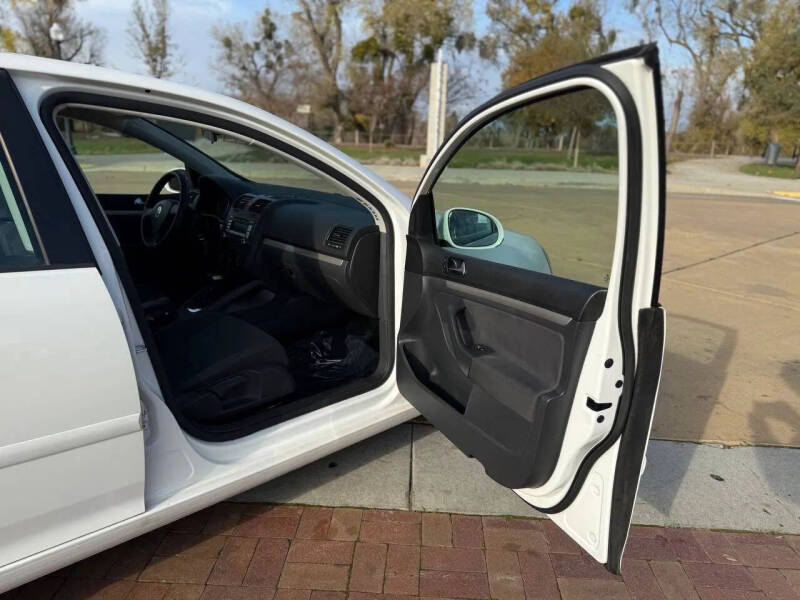 2009 Volkswagen Rabbit S PZEV