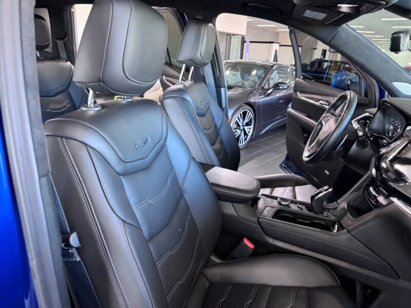 2023 Cadillac XT6 Sport