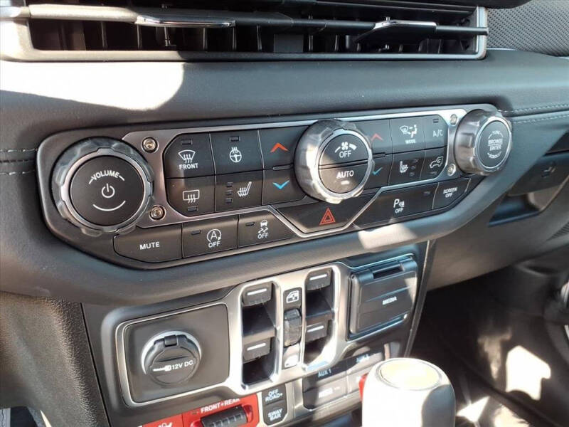 2025 Jeep Wrangler Rubicon X