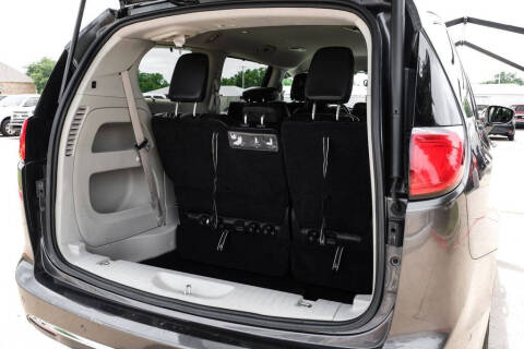 2018 Chrysler Pacifica Touring L Plus
