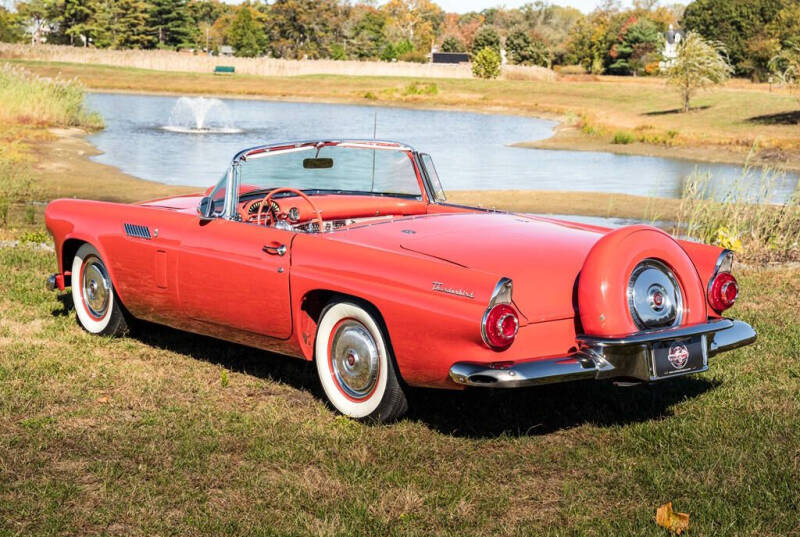 1956 Ford Thunderbird