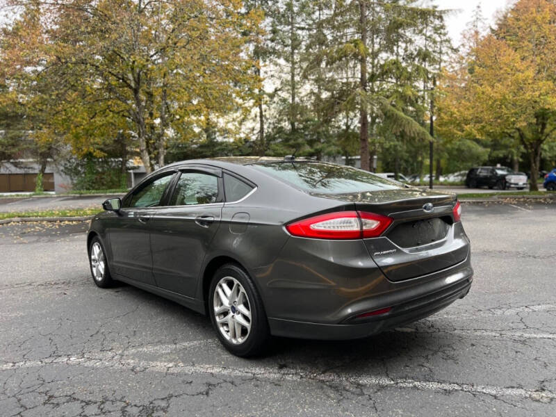 2015 Ford Fusion SE