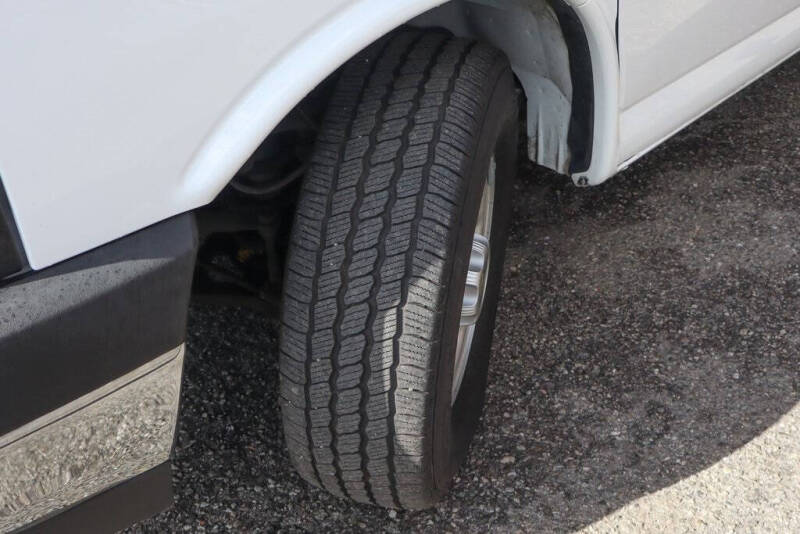 2022 Chevrolet Express 2500