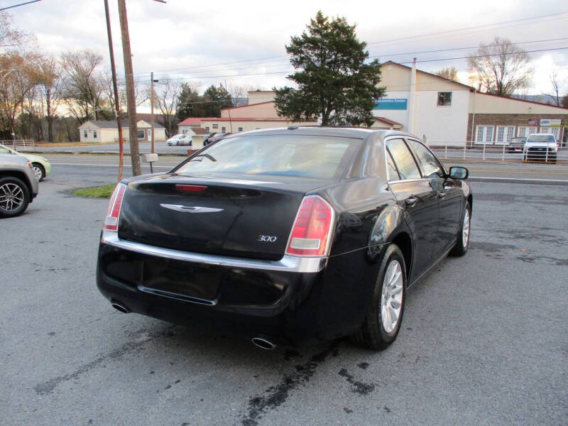 2013 Chrysler 300