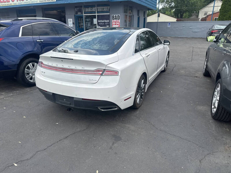 2013 Lincoln MKZ