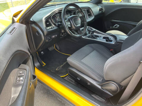 2017 Dodge Challenger SXT