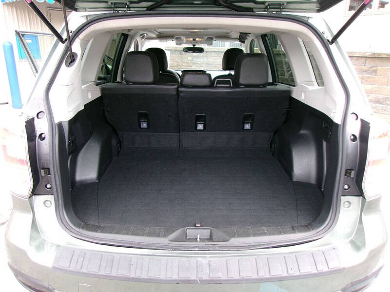 2017 Subaru Forester 2.5i Touring