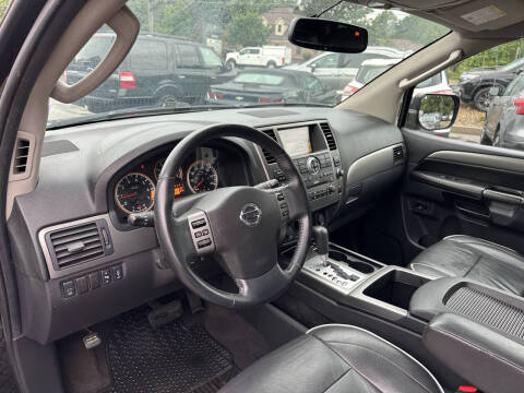 2012 Nissan Armada SV