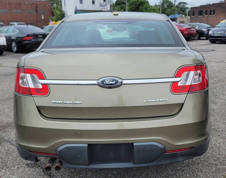 2012 Ford Taurus Limited