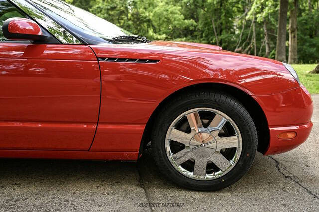 2002 Ford Thunderbird Deluxe