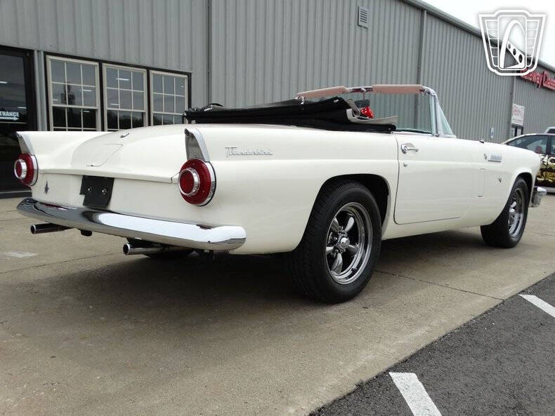 1956 Ford Thunderbird