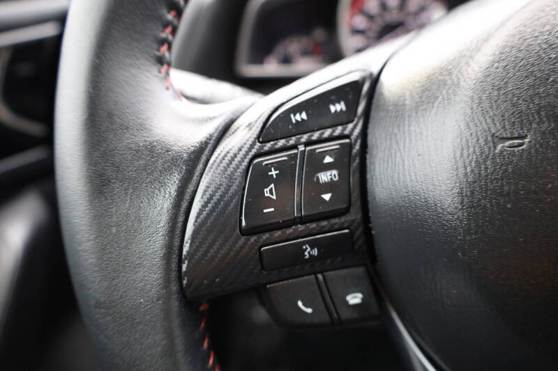 2016 Mazda MAZDA3 i Grand Touring