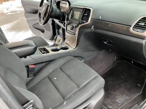 2017 Jeep Grand Cherokee Laredo