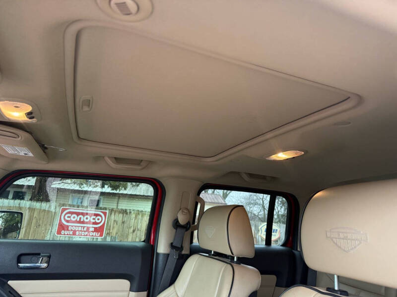 2009 HUMMER H3 Alpha