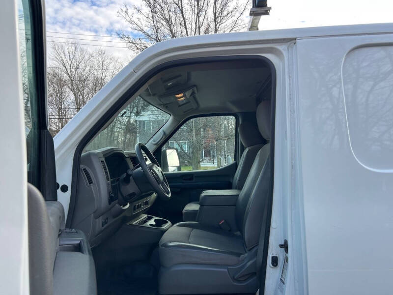 2018 Nissan NV 2500 HD S