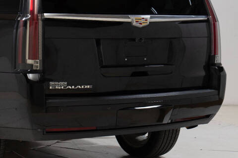 2020 Cadillac Escalade Platinum