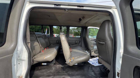 2017 Chevrolet Express LS 2500