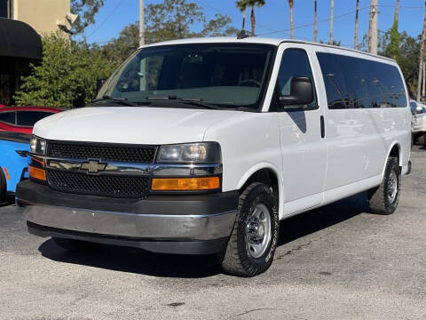 2017 Chevrolet Express LT 3500