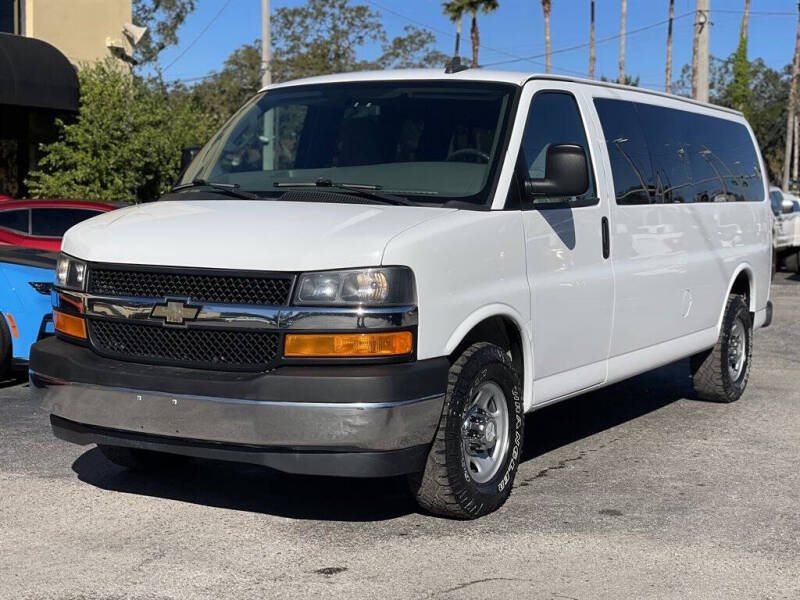 2017 Chevrolet Express LT 3500