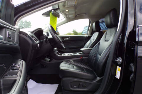 2023 Ford Edge Titanium