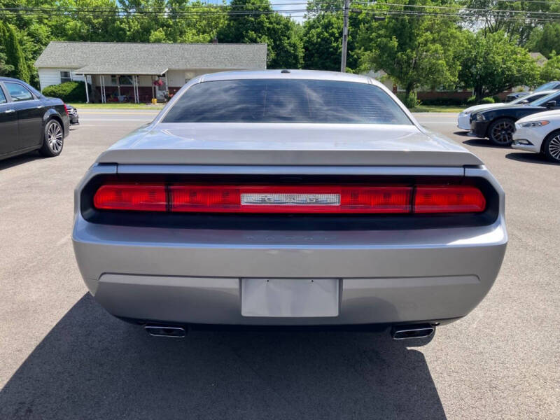 2013 Dodge Challenger SXT