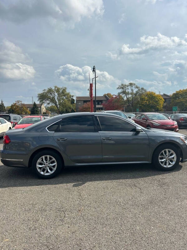 2016 Volkswagen Passat null photo 8