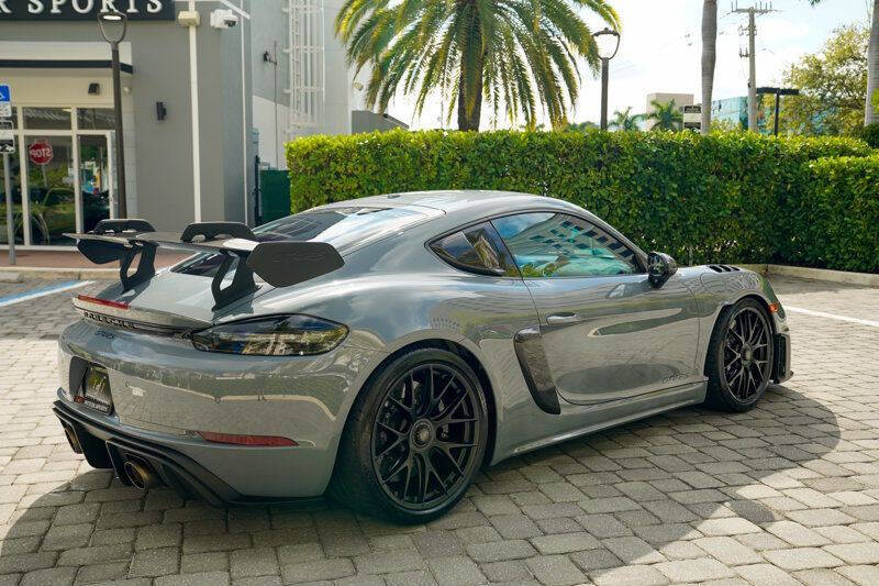 2024 Porsche 718 Cayman GT4 RS
