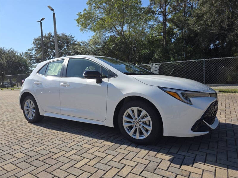 2026 Toyota Corolla Hatchback SE