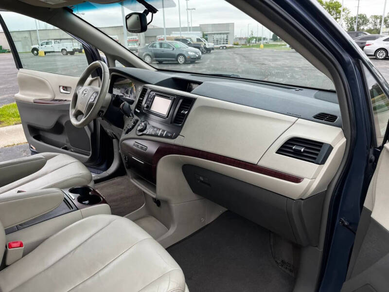2013 Toyota Sienna