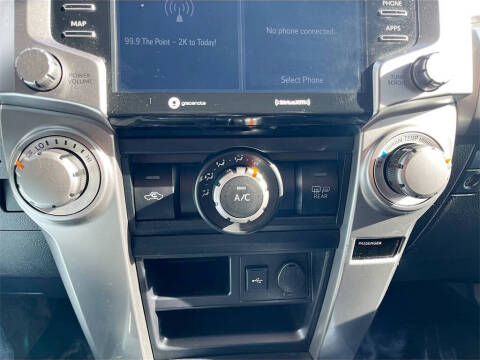 2022 Toyota 4Runner SR5