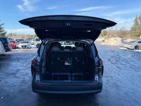 2021 Toyota Sienna LE 8-Passenger