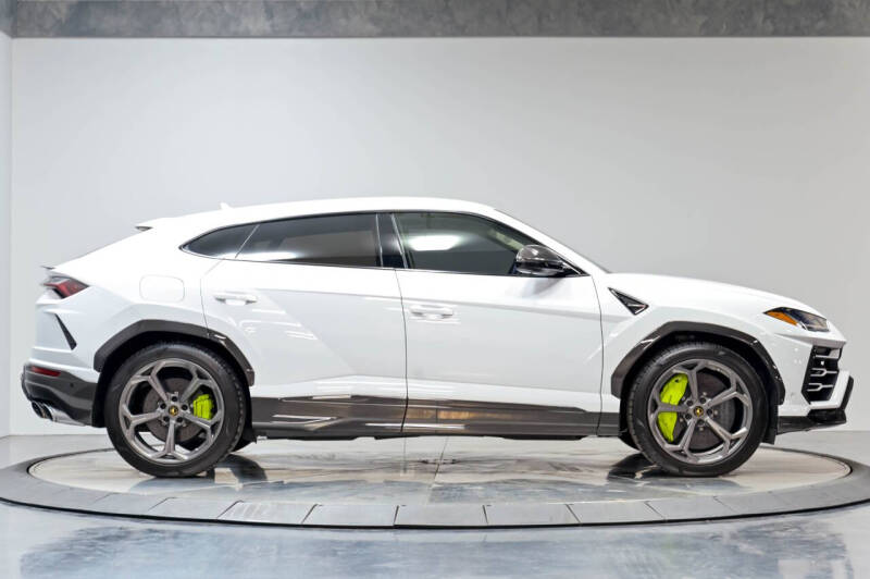 2020 Lamborghini Urus