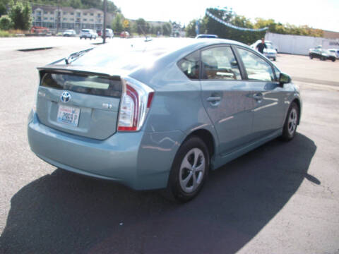 2014 Toyota Prius Three