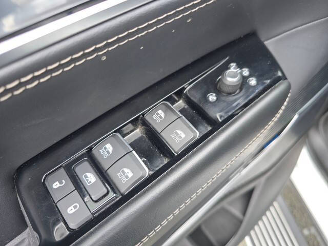 2022 Jeep Grand Wagoneer Series I