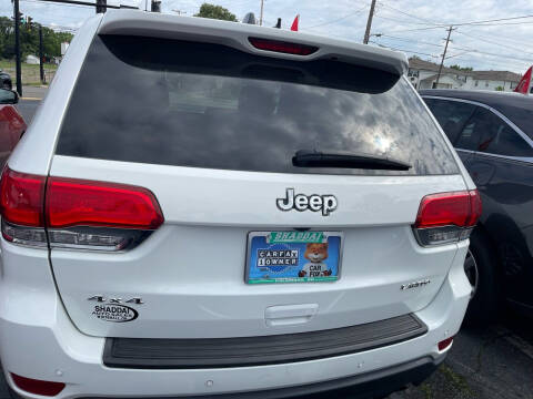 2019 Jeep Grand Cherokee Laredo