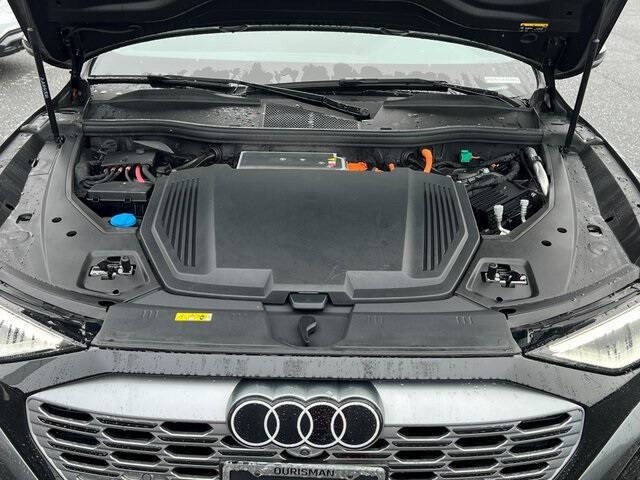 2024 Audi Q8 Sportback e-tron quattro Premium Plus S line