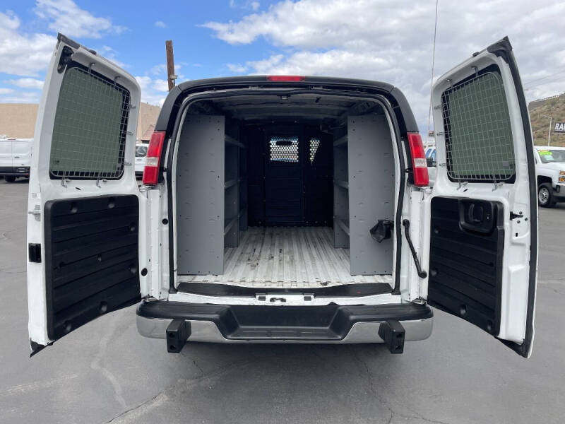 2020 GMC Savana 2500