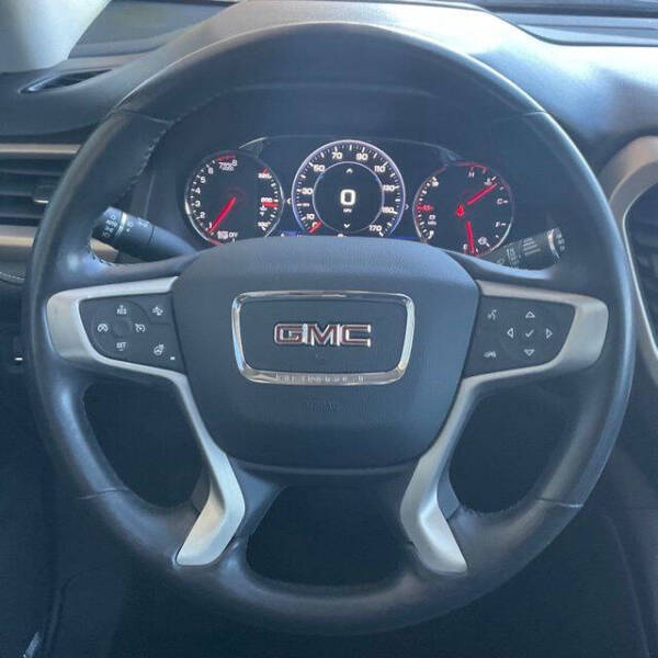 2020 GMC Acadia Denali