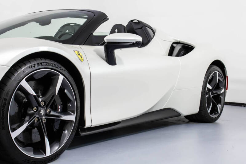 2024 Ferrari SF90 Spider