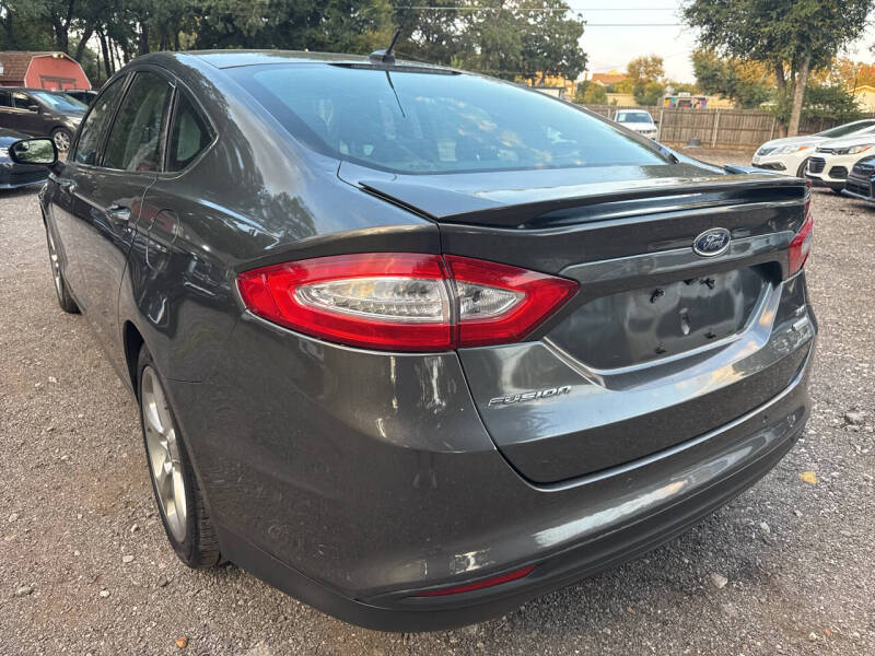 2015 Ford Fusion SE