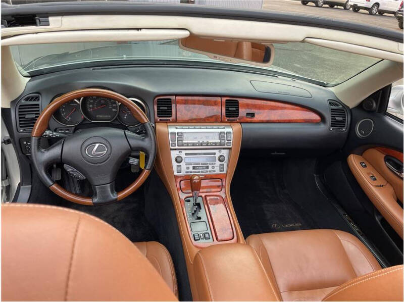 2002 Lexus SC 430